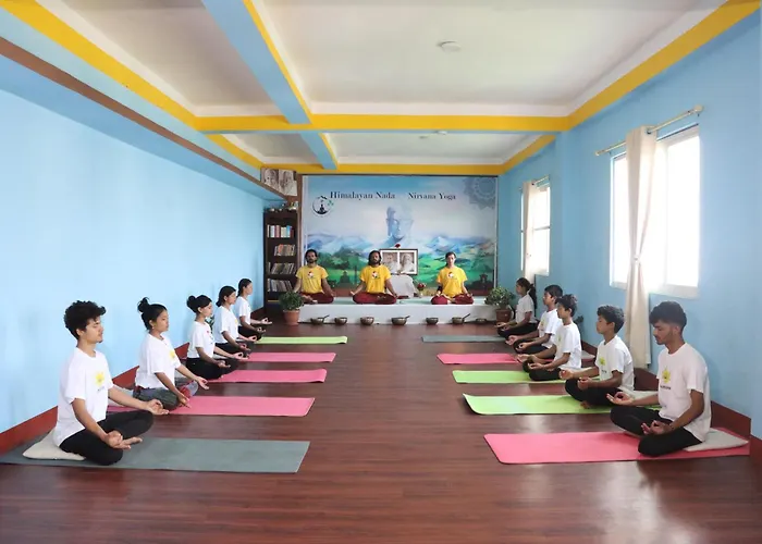 Sri Aurobindo Yoga Mandir * カトマンズ
